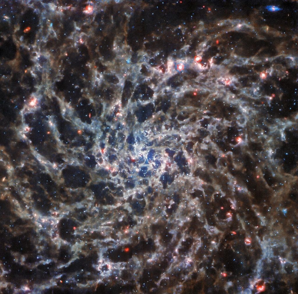 IC 5332 Galaksisi